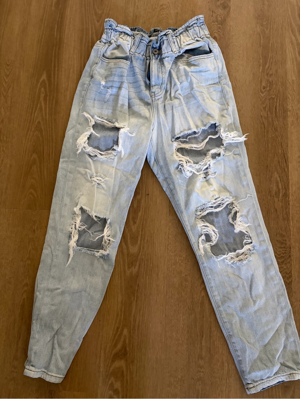 KanKan Light Wash Distressed Ripped Jeans